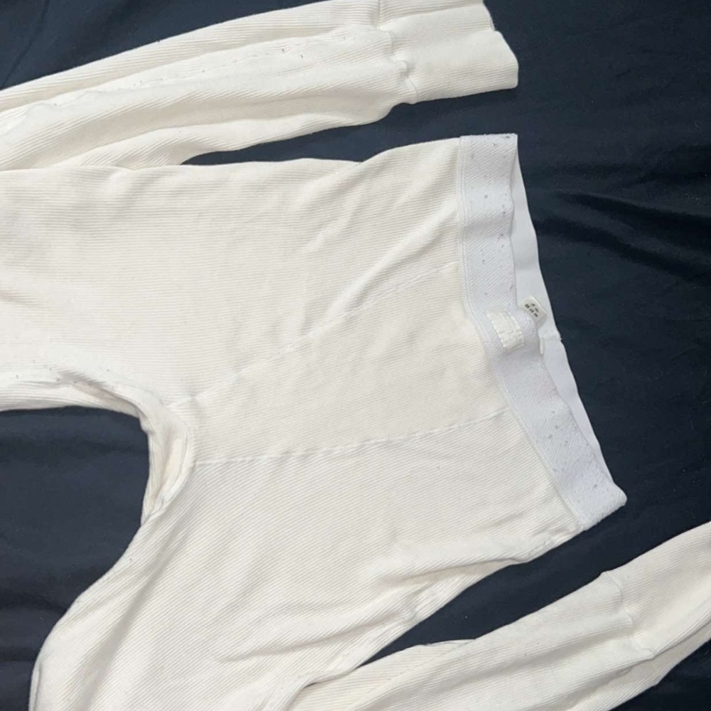 skims leggings in bone